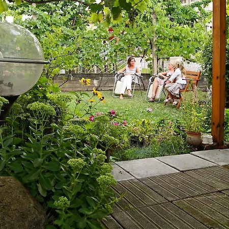 Guest House De Charme Pri Baba Lili Gæstehus