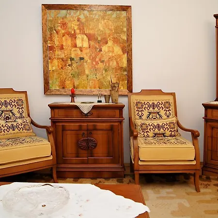 Guest House De Charme Pri Baba Lili
